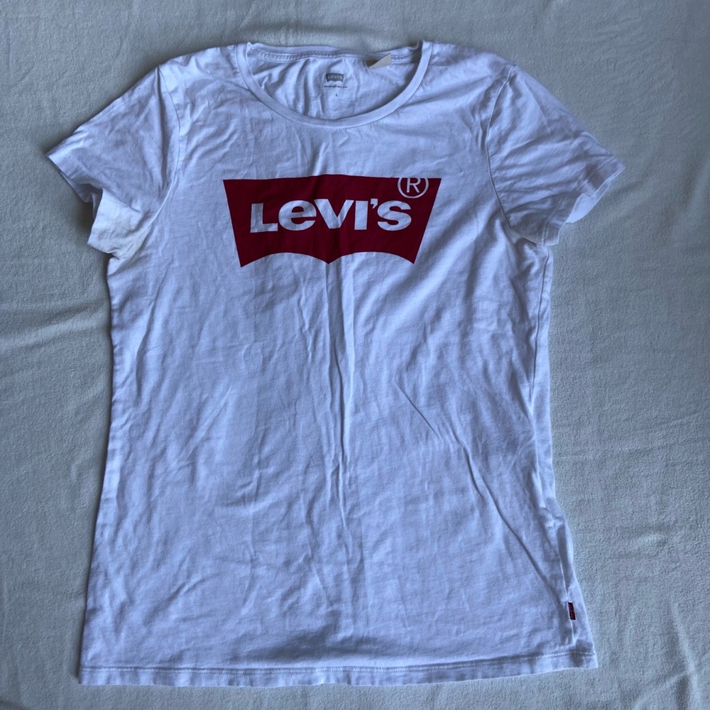 Levi’s shirt